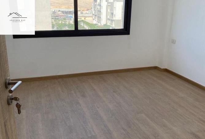 63382094 - صورة العقار 3