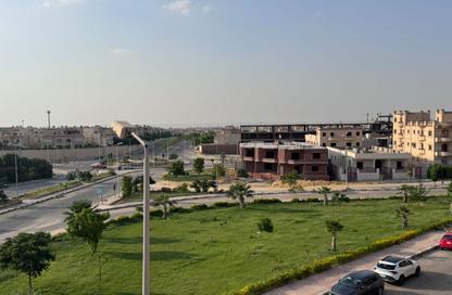 Apartment - 3 Bedrooms - 3 Bathrooms for sale in 2nd Neighborhood - 3rd District East - Shorouk City - Cairo
