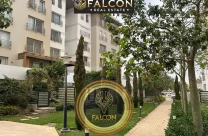 Apartment - 3 Bedrooms - 2 Bathrooms for sale in Hyde Park Central - The 6th Settlement - New Cairo City - Cairo