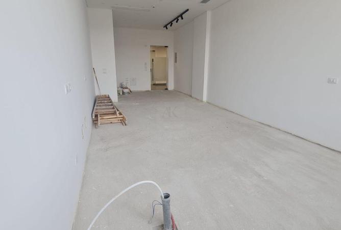 106863239 - Property Main Image