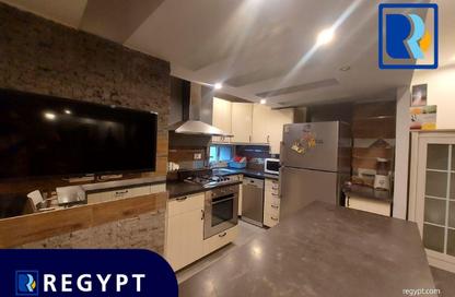 Apartment - 2 Bedrooms - 2 Bathrooms for rent in Mohamed Mazhar St. - Zamalek - Cairo