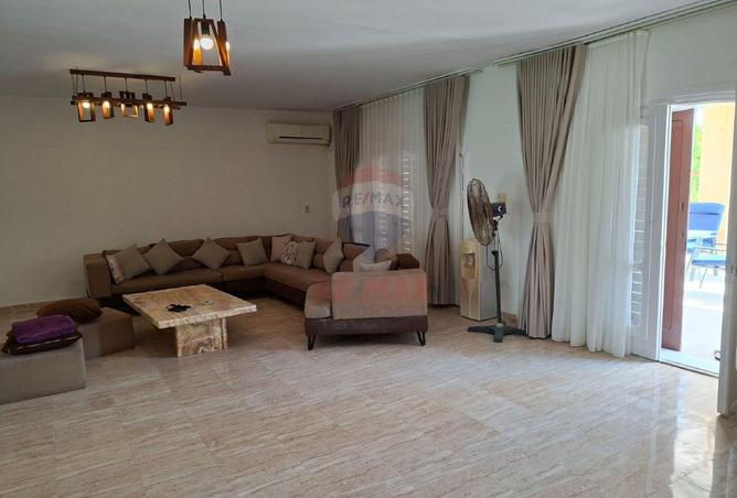 93533037 - Property Image 3