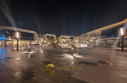 محل تجاري - استوديو - 2 حمامات للايجار في سنترال افينيو - الحي الثاني - الشيخ زايد - الجيزة