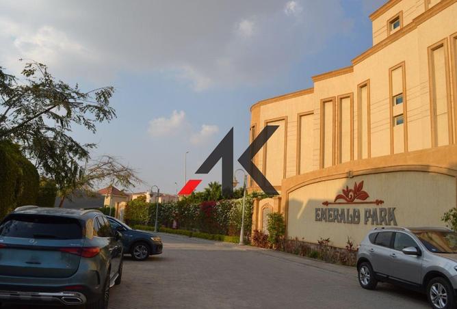72704825 - صورة العقار 2