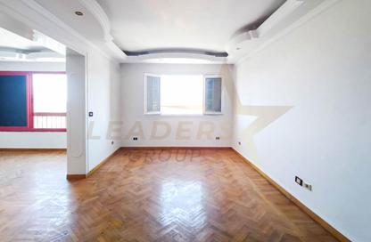 Apartment - 3 Bedrooms - 2 Bathrooms for sale in 14th of May Bridge - Smouha - Hay Sharq - Alexandria Apartment - 3 Bedrooms - 2 Bathrooms for sale in 14th of May Bridge - Smouha - Hay Sharq - Alexandria