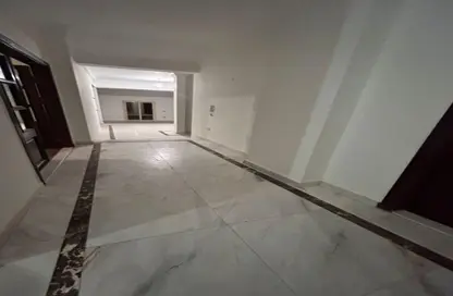 شقة - 4 غرف نوم - 4 حمامات للايجار في محور العروبة - المنطقة أ - حى جنوب الاكايمية - مدينة القاهرة الجديدة - القاهرة