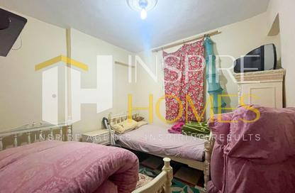 Apartment - 2 Bedrooms - 1 Bathroom for sale in Abd Al Fattah El Taweel St. - Fleming - Hay Sharq - Alexandria