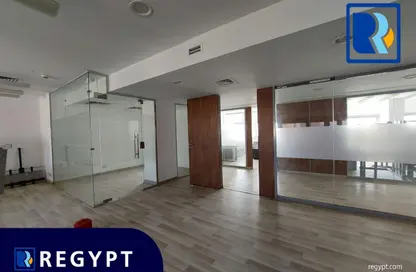 مساحات مكتبية - استوديو - 2 حمامات للايجار في شارع الجزيرة الوسطى (شارع يوسف كامل) - الزمالك - القاهرة