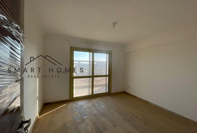 70092100 - Property Image 3