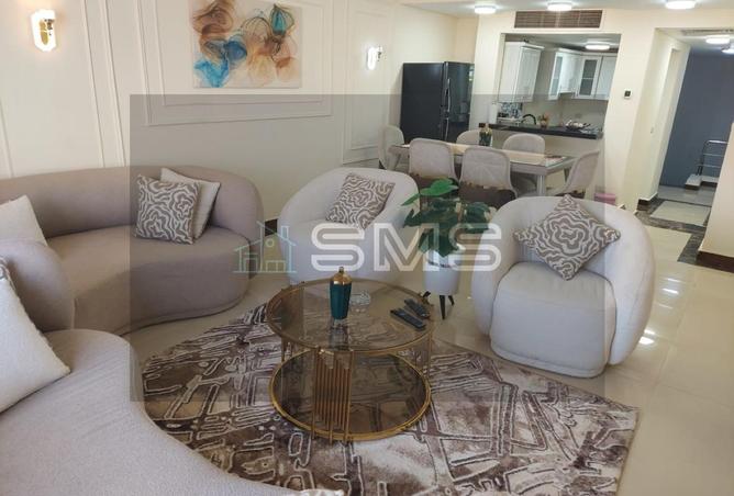 2OlyAhUrziC - Property Image 3