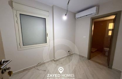 دوبلكس - 3 غرف نوم - 4 حمامات للايجار في نيو جيزة - طريق مصر اسكندرية الصحراوي - مدينة 6 أكتوبر - الجيزة