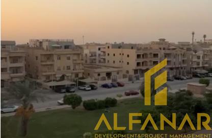 شقة - 3 غرف نوم - 2 حمامات للبيع في شارع عمر خورشيد - البنفسج 10 - البنفسج - مدينة القاهرة الجديدة - القاهرة