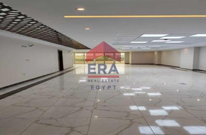 Office Space - Studio - 2 Bathrooms for rent in Cornish El Nile St. - Maadi - Hay El Maadi - Cairo