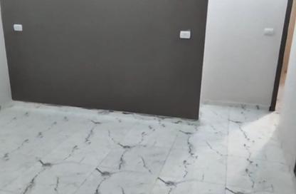 Apartment - 3 Bedrooms - 1 Bathroom for sale in El Hegaz District - Hurghada - Red Sea