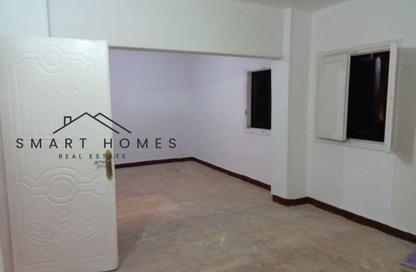 Apartment - 3 Bedrooms - 1 Bathroom for sale in 11th District - Sheikh Zayed City - Giza