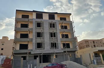 شقة - 3 غرف نوم - 2 حمامات للبيع في المجاورة الاولي - المنطقة الاولي - مدينة الشروق - القاهرة