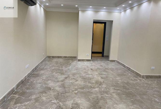 77603233 - Property Image 2