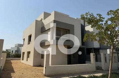 Townhouse - 4 - 4 for sale in Cluster 18 - Hyde Park - New Cairo City - Cairo