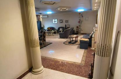 Apartment - 3 Bedrooms - 3 Bathrooms for sale in Al Gezira El Wosta St. (Yousef Kamel) - Zamalek - Cairo