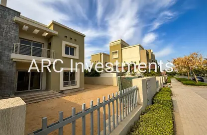 Townhouse - 3 Bedrooms - 4 Bathrooms for sale in Cairo Festival City - North Investors Area - New Cairo City - Cairo
