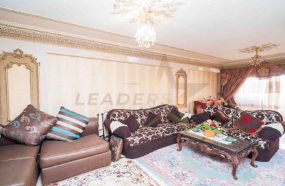 شقة - 4 غرف نوم - 1 حمام للبيع في طريق الجيش - كامب شيزار - حي وسط - الاسكندرية شقة - 4 غرف نوم - 1 حمام للبيع في طريق الجيش - كامب شيزار - حي وسط - الاسكندرية