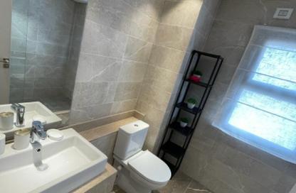 Apartment - 3 - 3 for sale in Village West - Sheikh Zayed Compounds - Sheikh Zayed City - Giza