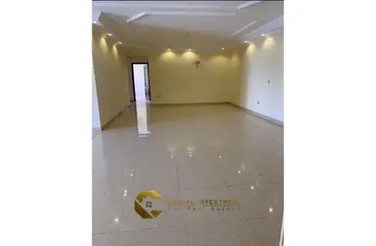 Apartment - 2 Bedrooms - 2 Bathrooms for sale in Al Khamayel city - Sheikh Zayed Compounds - Sheikh Zayed City - Giza