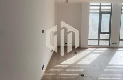Office Space - Studio - 1 Bathroom for rent in V90 - North Teseen St. - The 5th Settlement - New Cairo City - Cairo