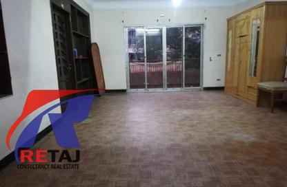 Apartment - 3 Bedrooms - 2 Bathrooms for sale in Mousa Ibn Naseer St. - Al Hadiqah Al Dawliyah - 7th District - Nasr City - Cairo