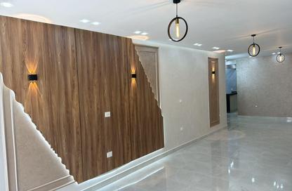 Apartment - 3 Bedrooms - 2 Bathrooms for sale in Gate 2 - Ahmose - Hadayek El Ahram - Giza