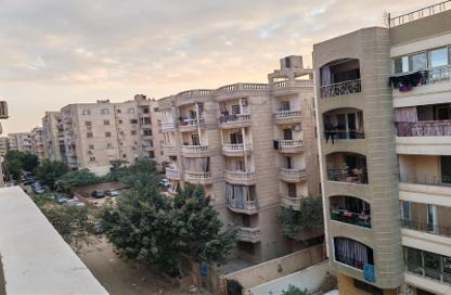 Apartment - 3 Bedrooms - 2 Bathrooms for sale in Gate 2 - Ahmose - Hadayek El Ahram - Giza
