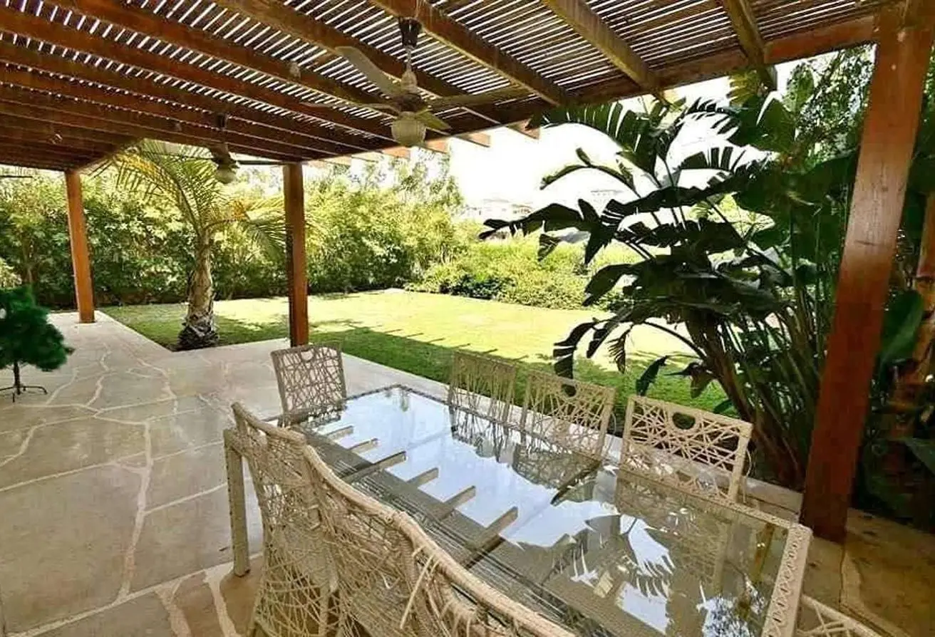 102064082 - Property Main Image
