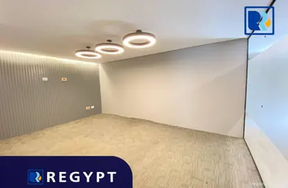 مساحات مكتبية - استوديو - 3 حمامات للايجار في ميدان دجله - دجلة - حي المعادي - القاهرة