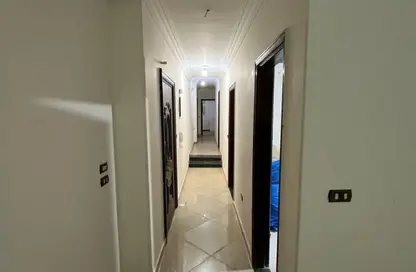 Apartment - 3 Bedrooms - 3 Bathrooms for rent in Al Bostan St. - 9th District - Sheikh Zayed City - Giza