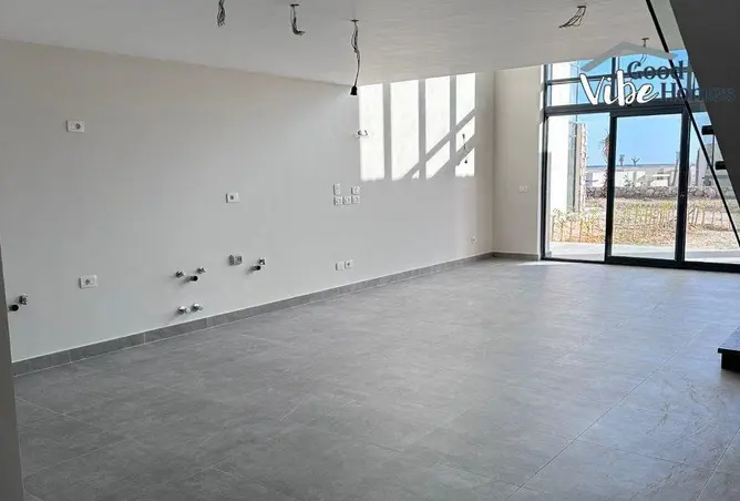 83671390 - Property Image 3