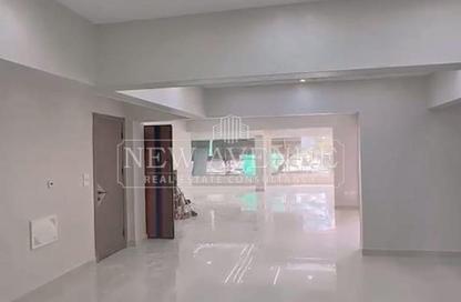 مساحات مكتبية - استوديو - 1 حمام للبيع في شارع مكرم عبيد - المنطقة السادسة - مدينة نصر - القاهرة