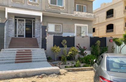 Apartment - 3 Bedrooms - 2 Bathrooms for sale in Tamr Hena - 5th Settlement Compounds - The 5th Settlement - New Cairo City - Cairo