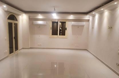 Apartment - 3 Bedrooms - 2 Bathrooms for sale in El Narges Buildings - Al Narges - New Cairo City - Cairo