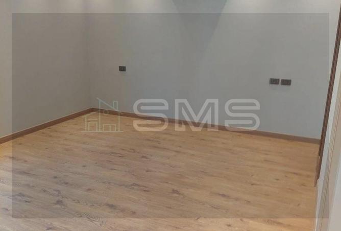 70107459 - Property Image 3