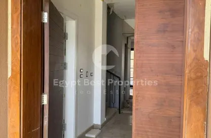 تاون هاوس - 5 غرف نوم - 4 حمامات للبيع في فيلدج ويست - كمبوندات الشيخ زايد - الشيخ زايد - الجيزة