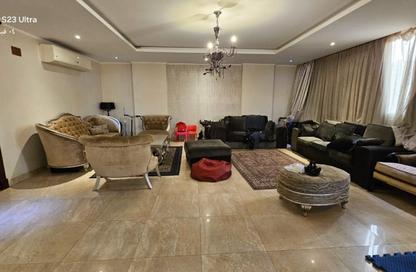 شقة - 3 غرف نوم - 3 حمامات للبيع في شارع شهاب - المهندسين - الجيزة