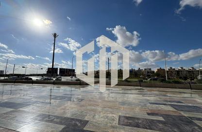 Shop - Studio - 2 Bathrooms for rent in One Ninety - South Teseen St. - The 5th Settlement - New Cairo City - Cairo