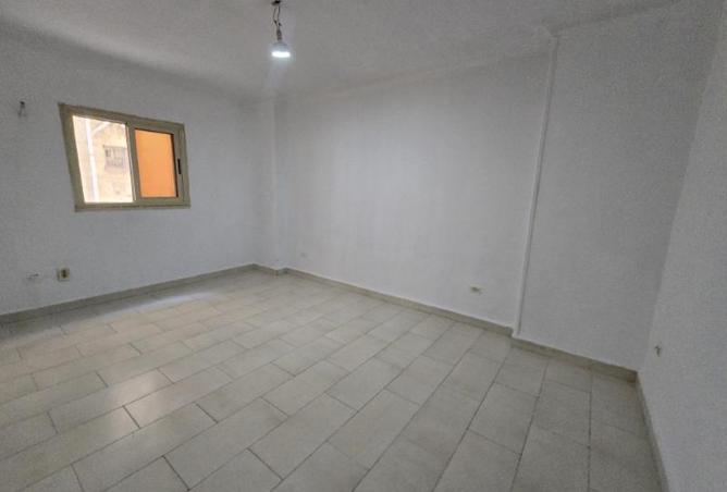 92692553 - صورة العقار 2