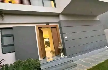 Townhouse - 4 Bedrooms - 4 Bathrooms for sale in V Levels - Sheikh Zayed Compounds - Sheikh Zayed City - Giza