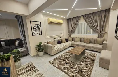 شقة - 3 غرف نوم - 2 حمامات للايجار في شارع عمارات المدفعيه - مساكن المهندسين - مدينة نصر - القاهرة