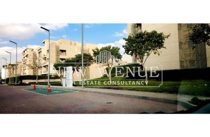 Apartment - 3 Bedrooms - 3 Bathrooms for sale in Moon Residences - Fifth Square - The 5th Settlement - New Cairo City - Cairo