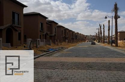 Apartment - 3 Bedrooms - 3 Bathrooms for sale in Village West - Sheikh Zayed Compounds - Sheikh Zayed City - Giza