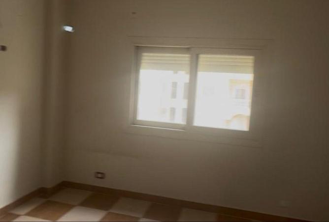 69304285 - صورة العقار 2