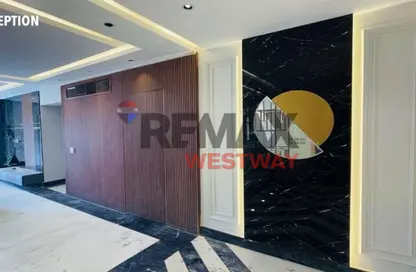 Penthouse - 3 Bedrooms - 3 Bathrooms for sale in October Plaza - 6 October Compounds - 6 October City - Giza