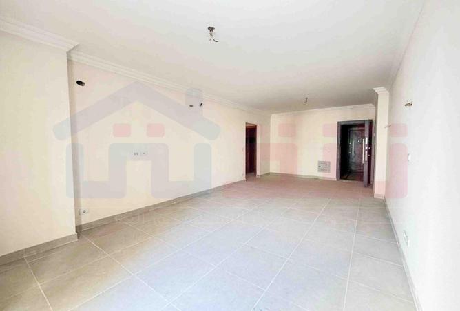 8626180 - Property Image 2